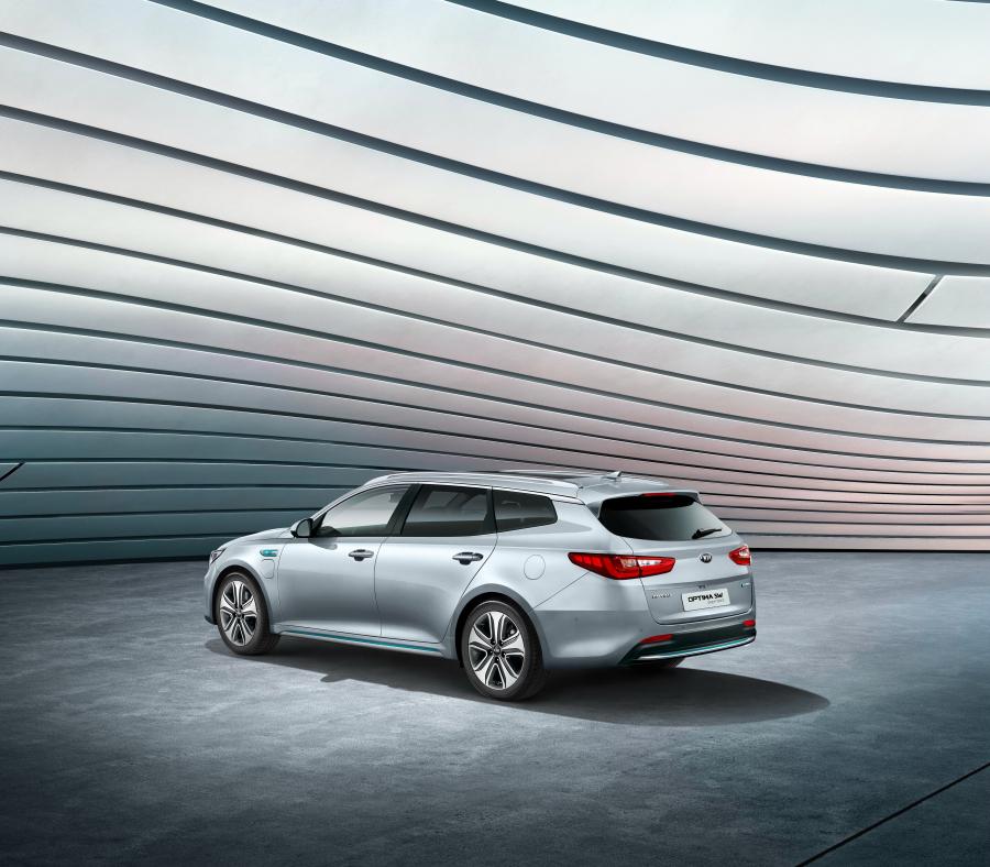  Kia Optima Sportswagon Plug-In Hybrid (JF) 2017 года  (WW) (фото 2 из 40)